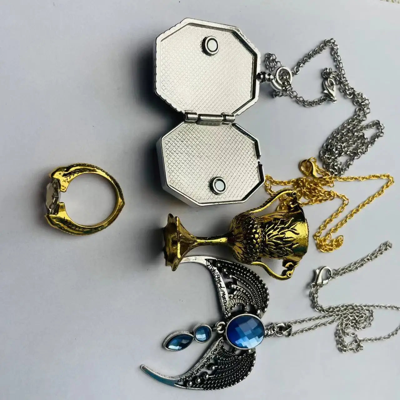 The Whispering Locket — Echo of a Shattered Soul